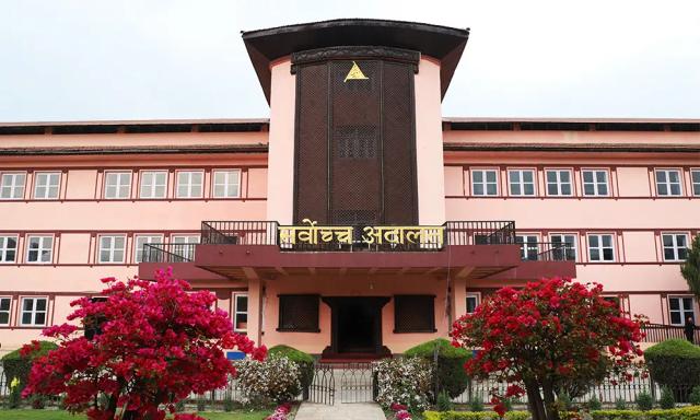 सर्वोच्च अदालतले प्रा.डा. विश्व पौडेलविरुद्धको रिट दर्ता अस्वीकार, गभर्नर नियुक्तिमा बाटो खुला
