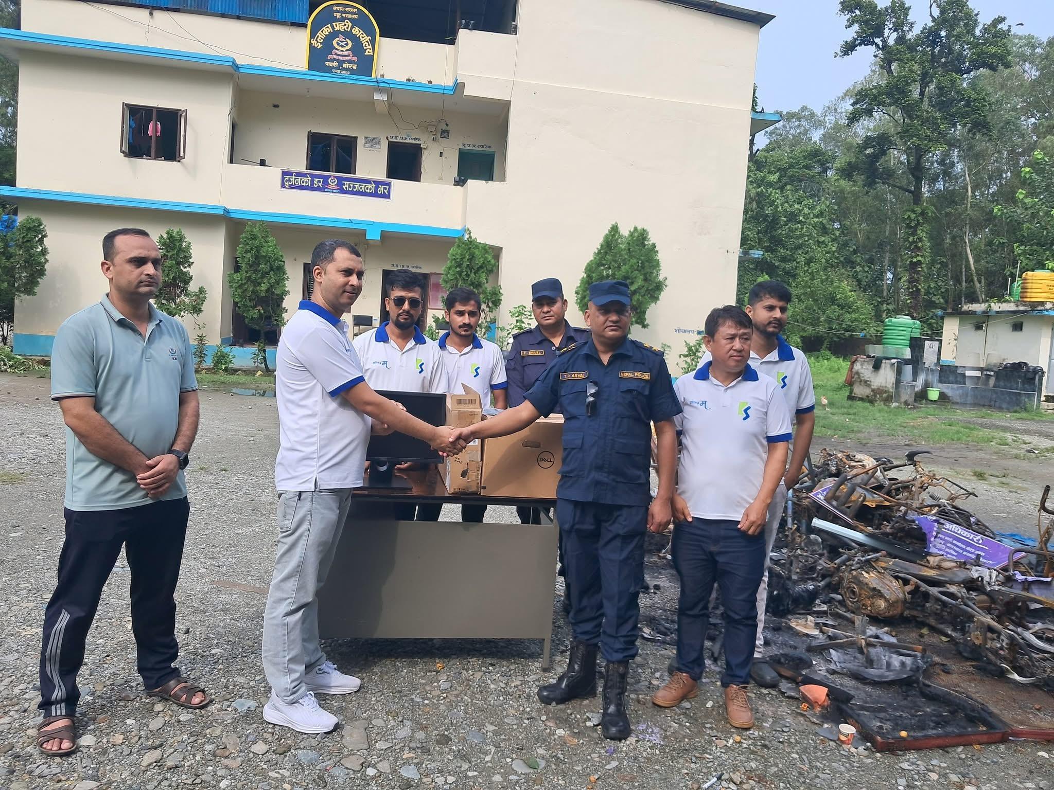 कामना सेवा बैंकद्वारा पुनर्निर्माण र प्रहरीलाई सहयोग