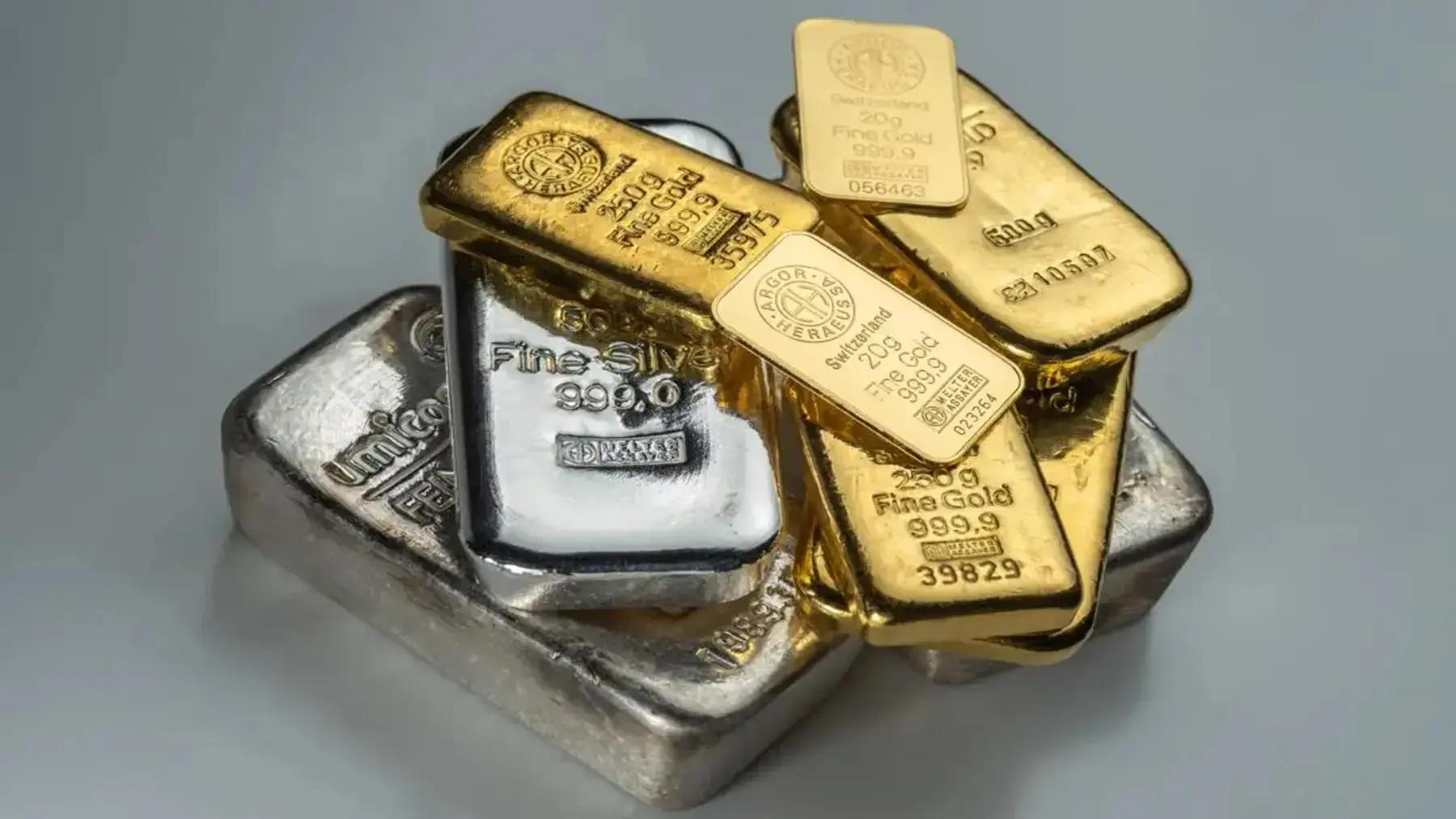 Global Pressure Pulls Down Gold & Silver Prices in Nepal